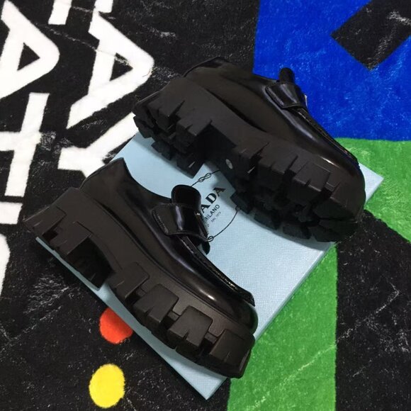 Women's Prada black loafers - Picture 6 of 6